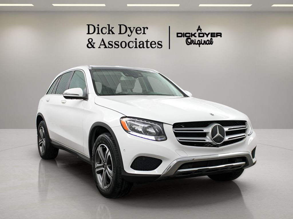 2019 Mercedes-Benz GLC GLC300's photo