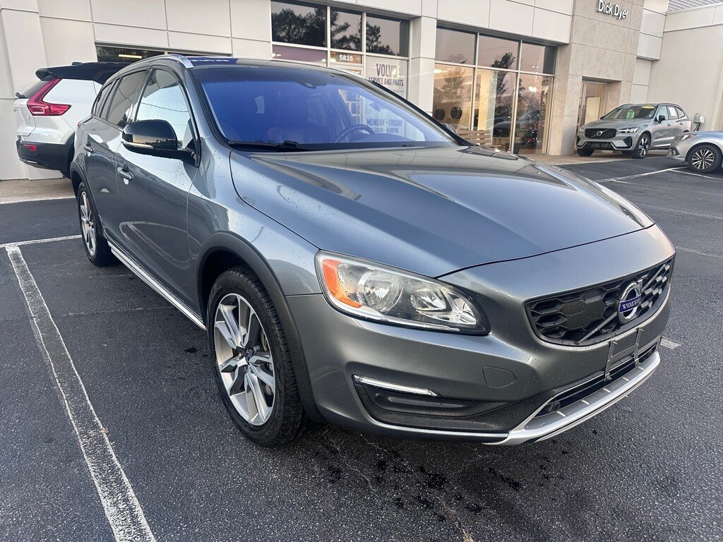 Used 2018 Volvo V60 Cross Country T5 AWD Wagon