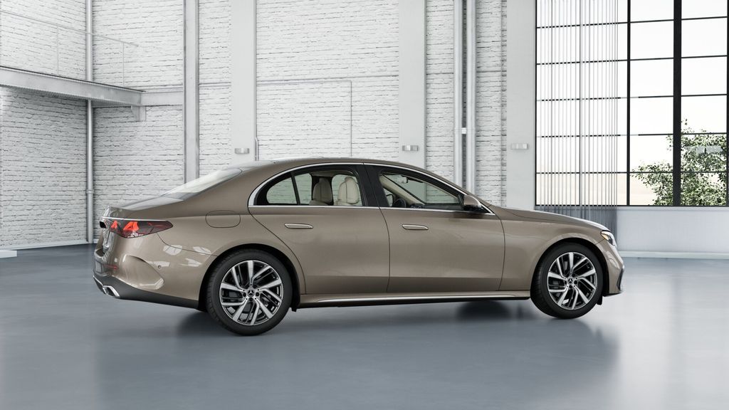 2026 Mercedes-Benz E-Class E350 - Photo 13