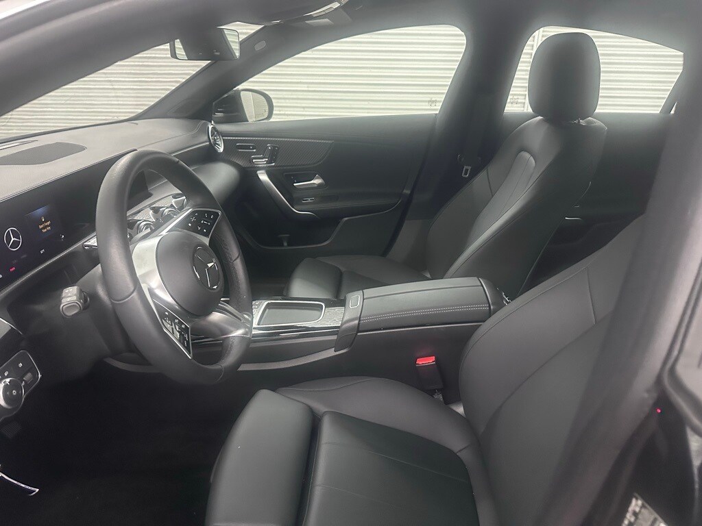 2025 Mercedes Benz CLA 250 photo 2