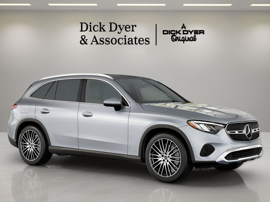 2026 Mercedes-Benz GLC