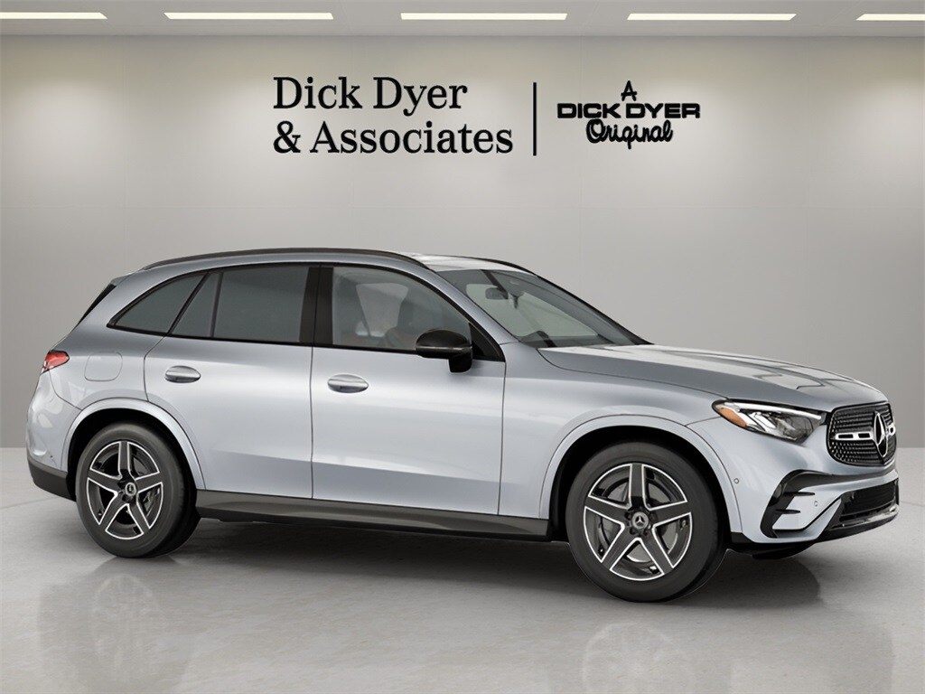 2025 Mercedes Benz GLC 300 4MATIC photo 2