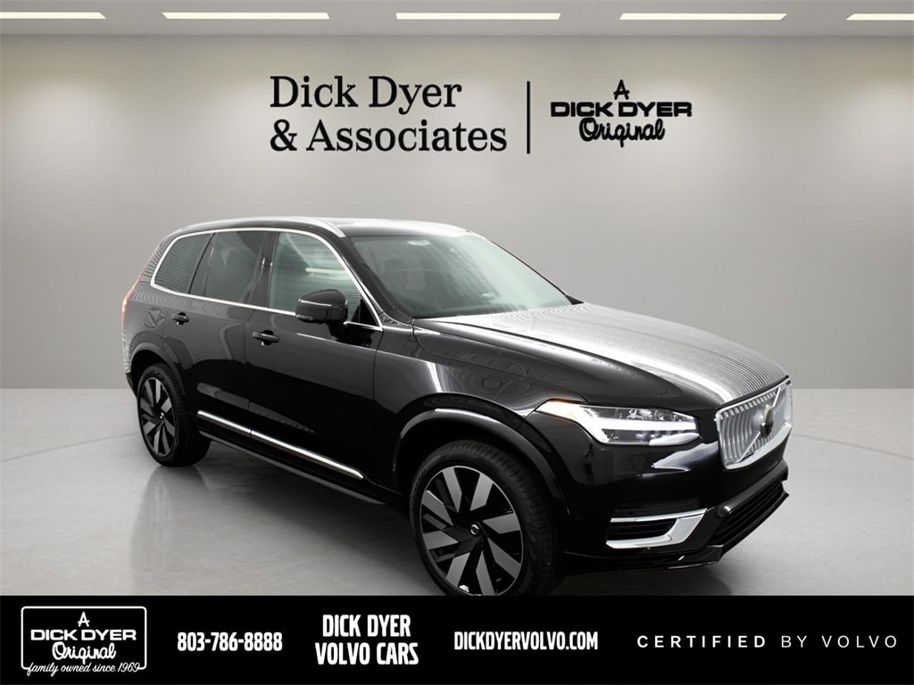 2025 Volvo XC90 plug-in hybrid T8 Plus 7-Seater