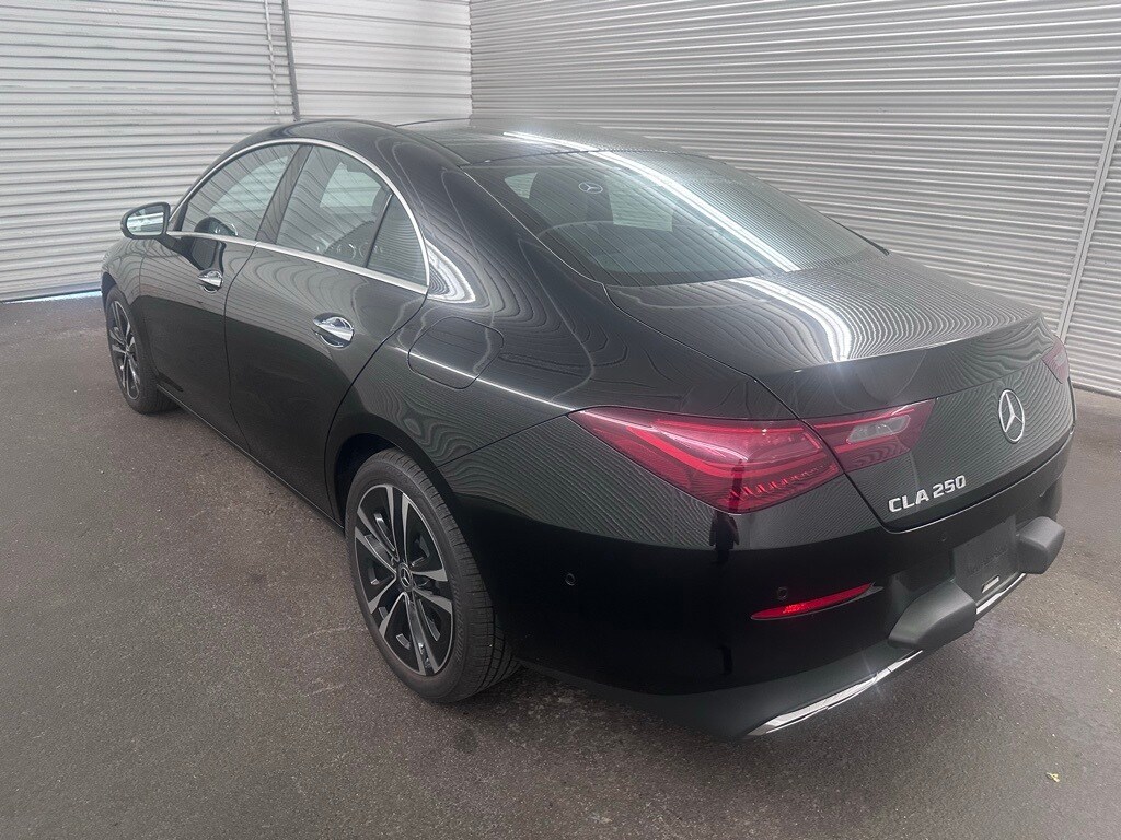 2025 Mercedes Benz CLA 250 photo 3