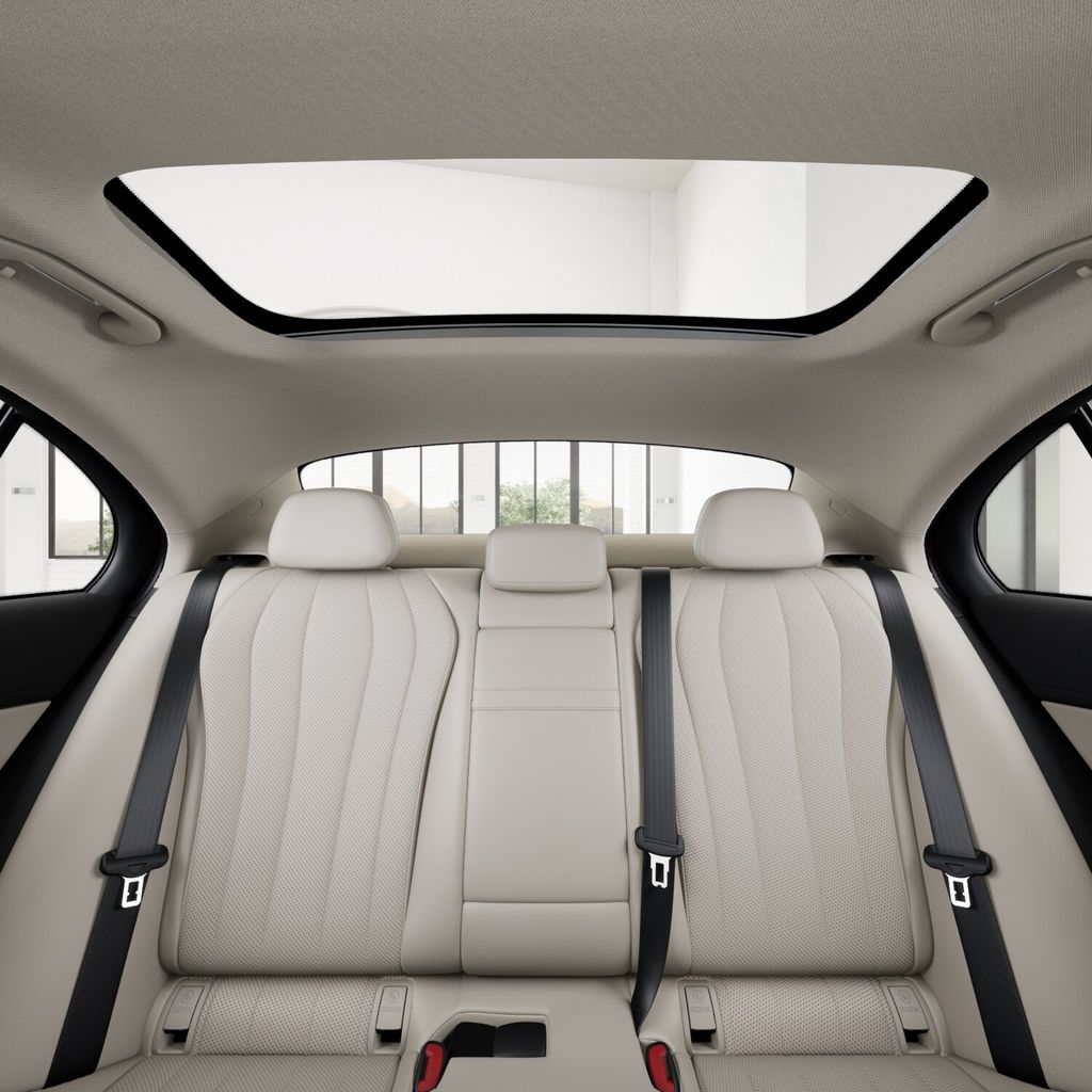 2026 Mercedes-Benz E-Class E350 - Photo 44