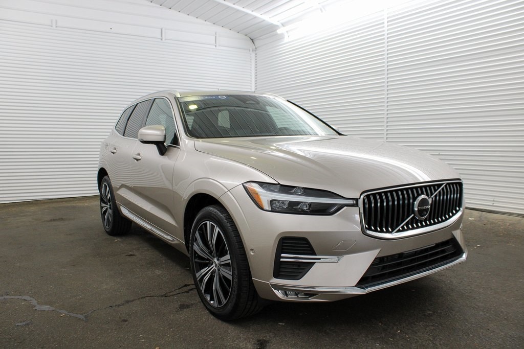Used 2023 Volvo XC60 Plus with VIN YV4L12RE5P1339679 for sale in Columbia, SC