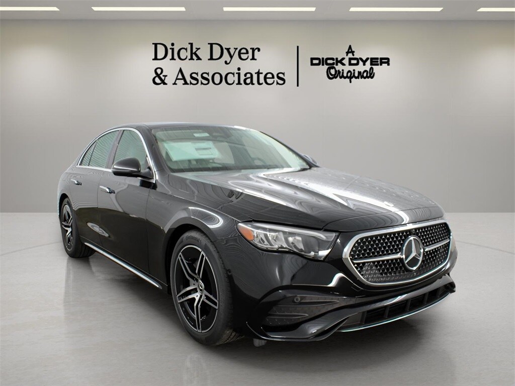 2025 Mercedes Benz E 350 Sedan photo 2