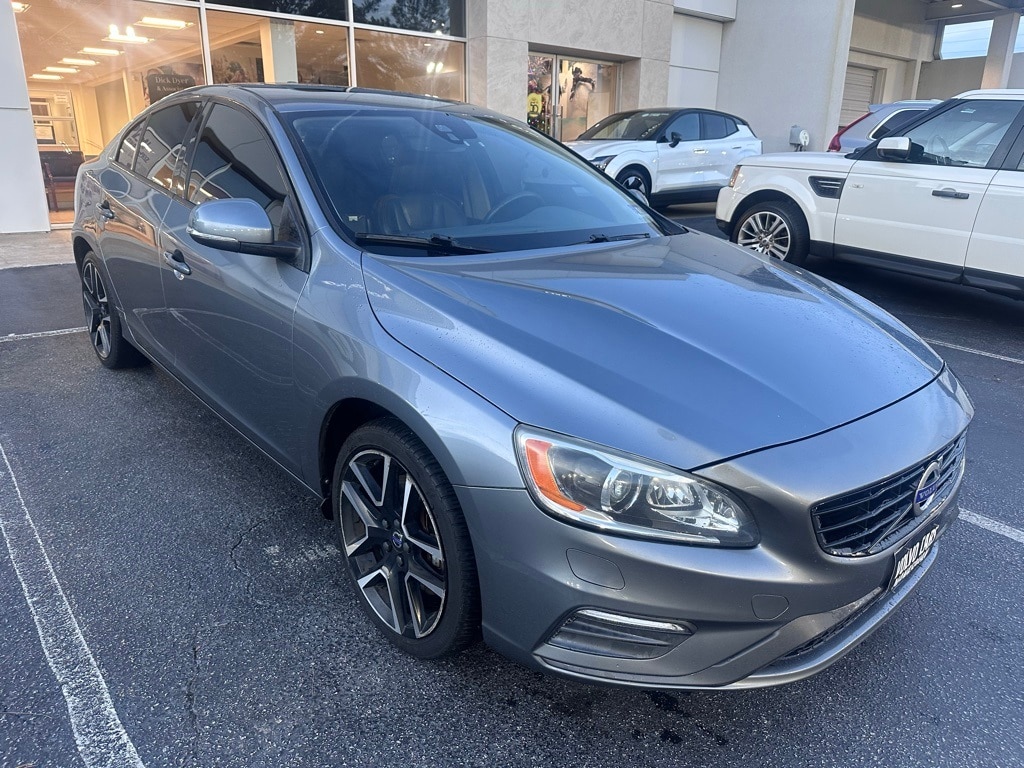 Used 2017 Volvo S60 T5 AWD Dynamic Sedan