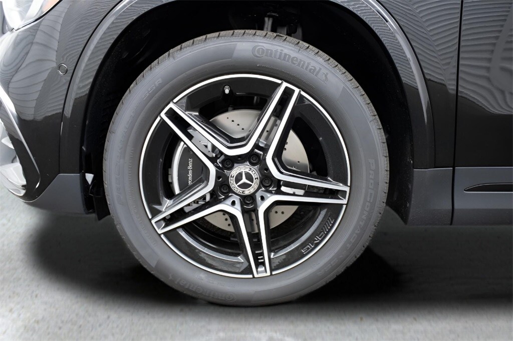 2025 Mercedes Benz GLA 250 photo 4