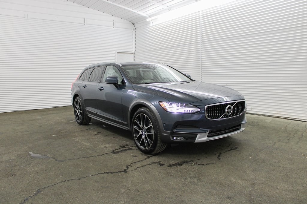 Used 2018 Volvo V90 Cross Country Ocean Race with VIN YV4A22NL8J1017344 for sale in Columbia, SC