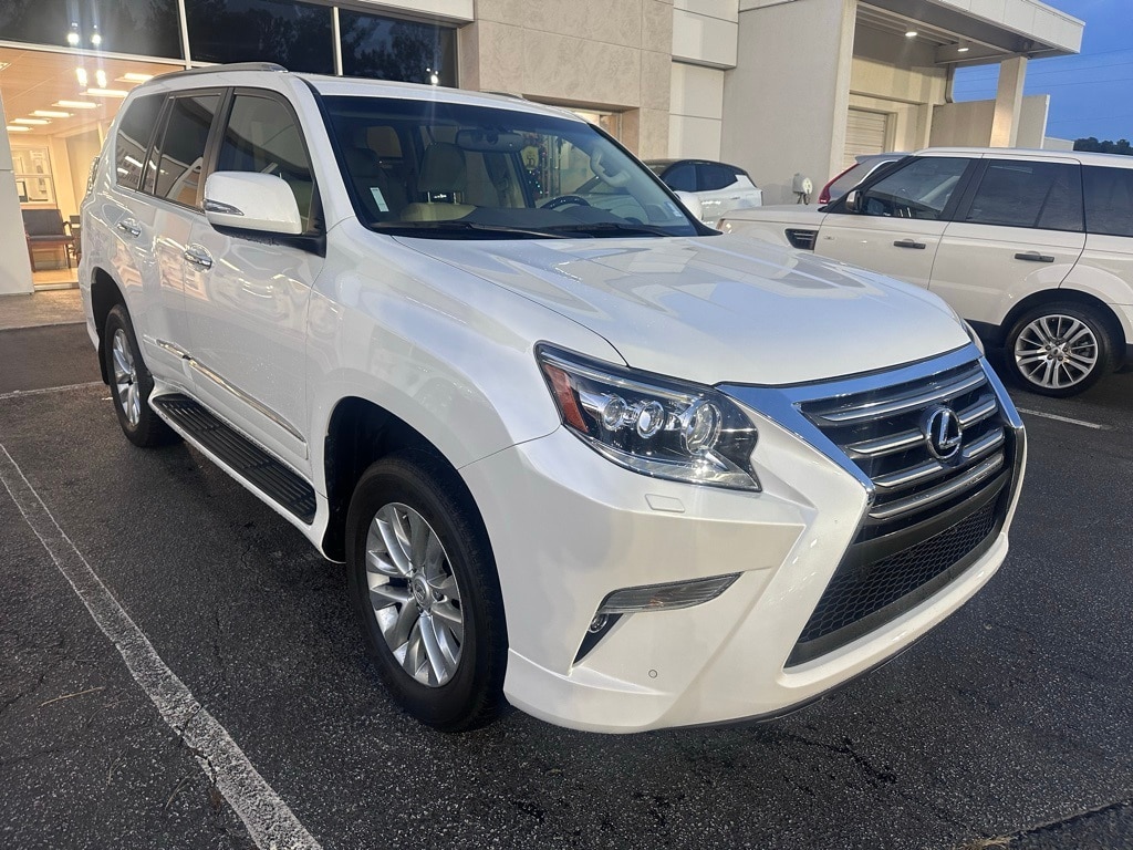 2017 Lexus GX Base's photo