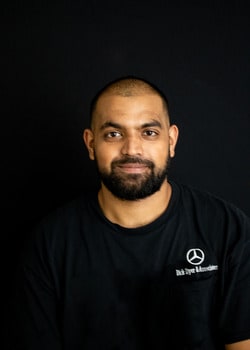 Staff member Zain Maaz from ID_4b2d6ac9e315