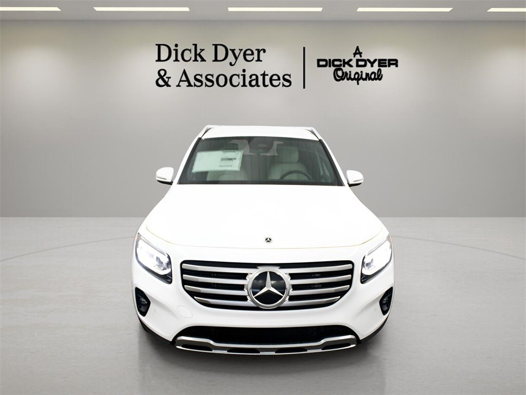 2025 Mercedes Benz GLB 250 photo 2