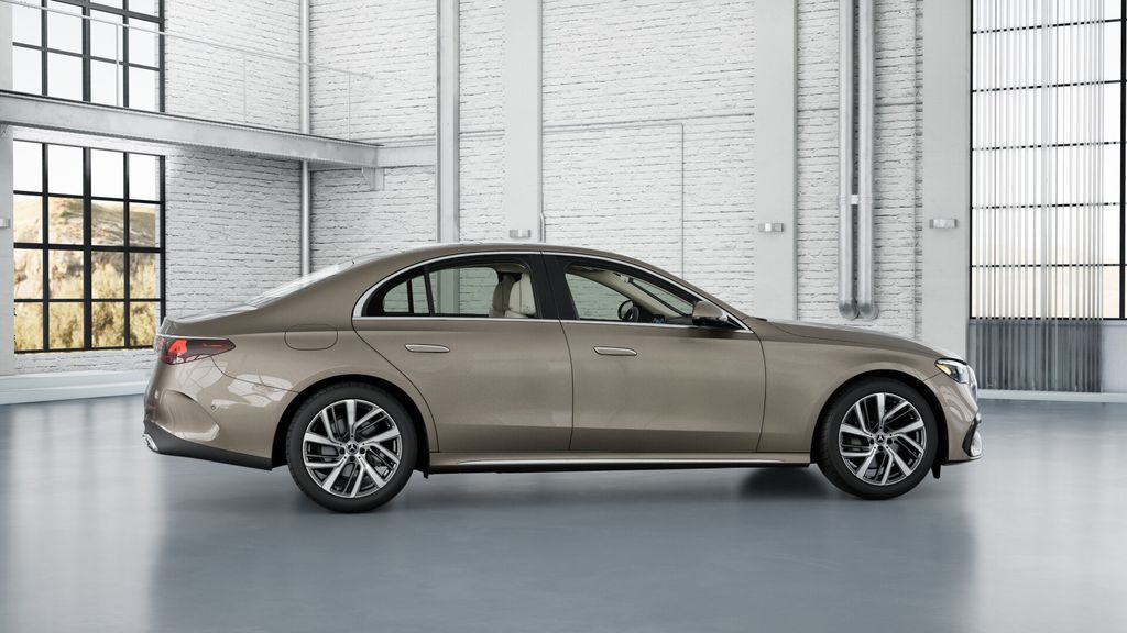 2026 Mercedes-Benz E-Class E350 - Photo 12