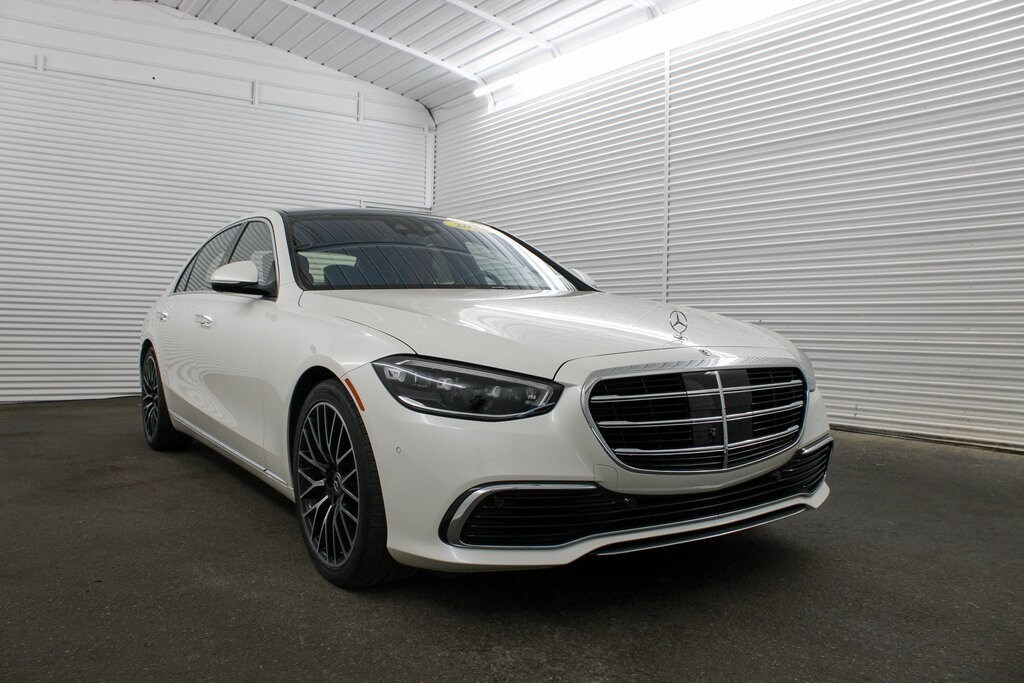 2022 Mercedes Benz S 580 4MATIC photo 2