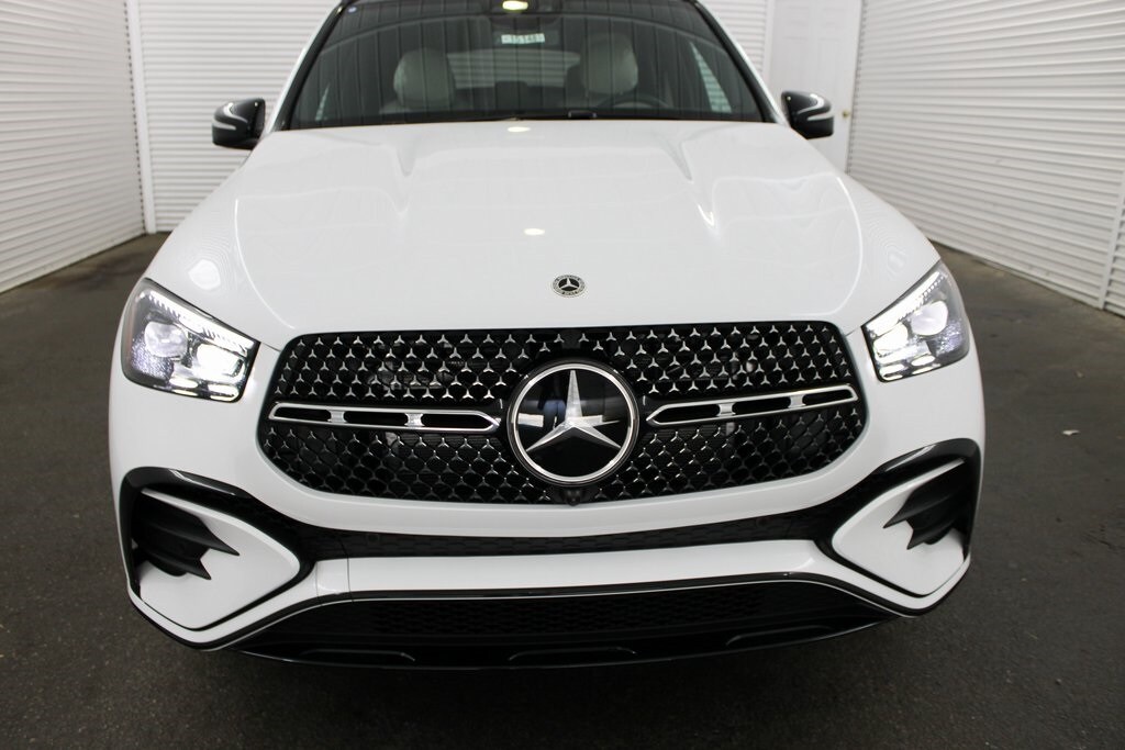 2026 Mercedes Benz GLE 580 4MATIC photo 4