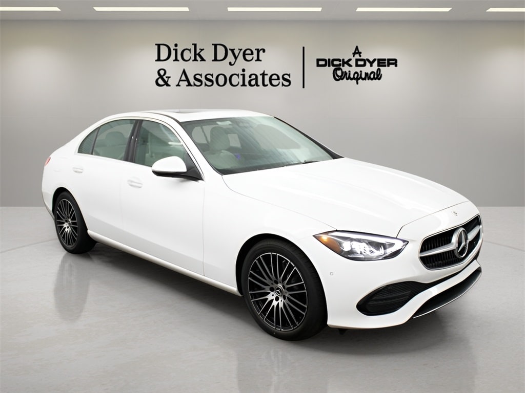 2025 Mercedes-Benz C-Class Sedan C 300's photo