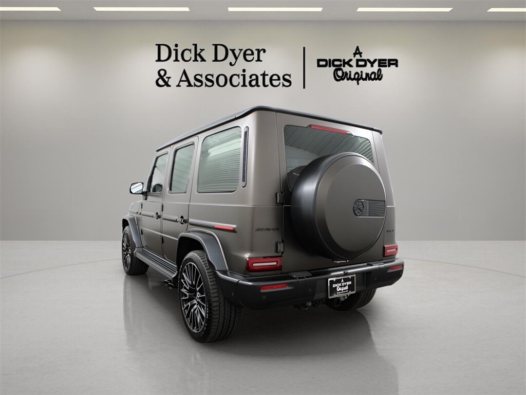 2025 Mercedes Benz G AMG 63 photo 4