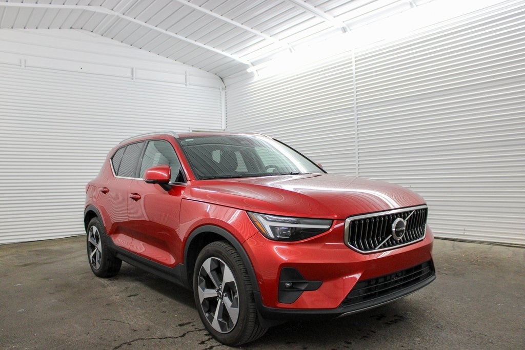 Used 2024 Volvo XC40 Plus with VIN YV4L12UE6R2203288 for sale in Columbia, SC