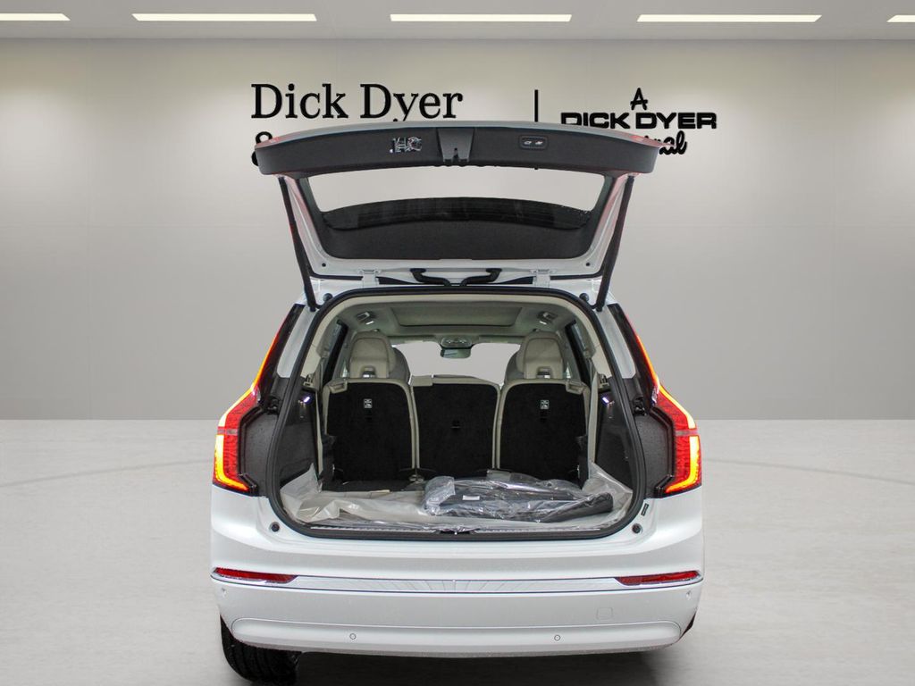2026 Volvo XC90 Ultra - Photo 29