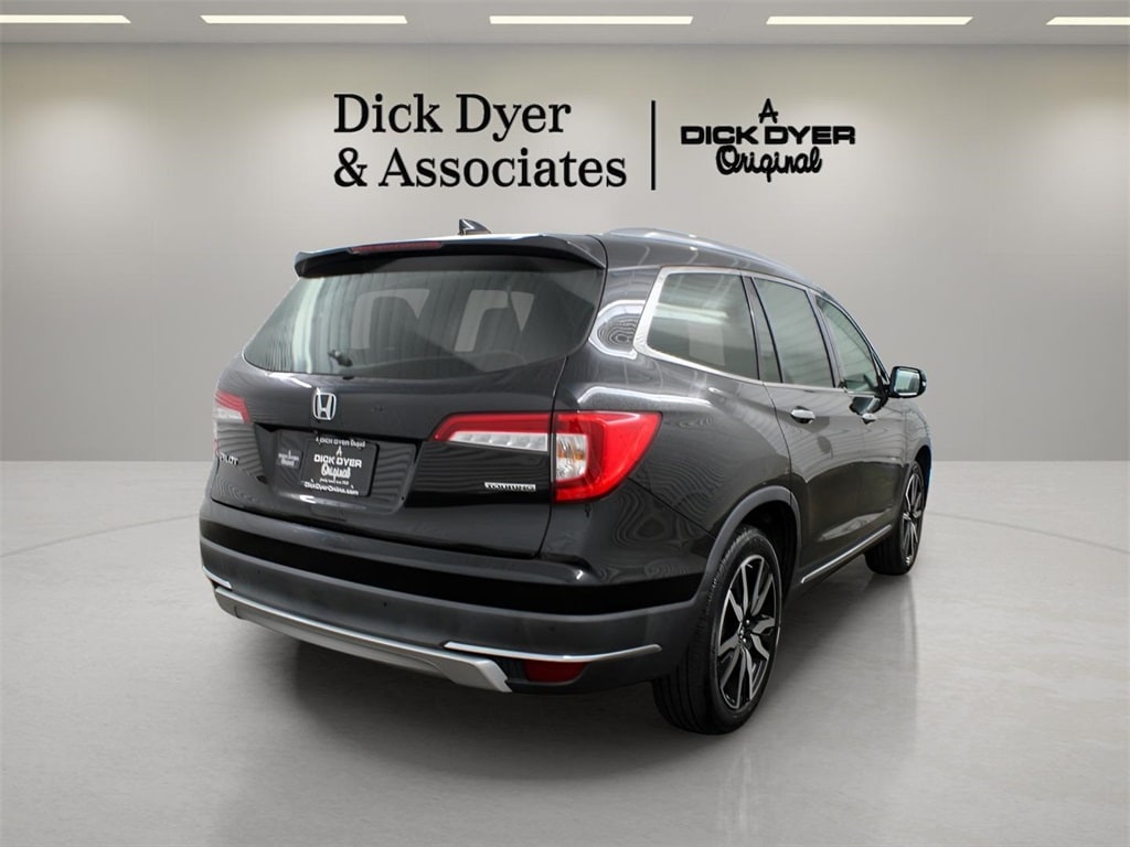 Used 2022 Honda Pilot Touring 8 Passenger SUV