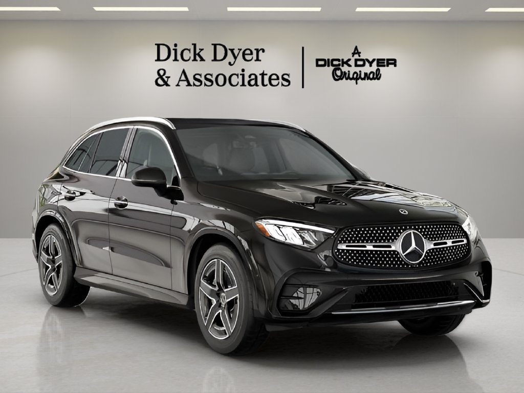 2026 Mercedes-Benz GLC Base