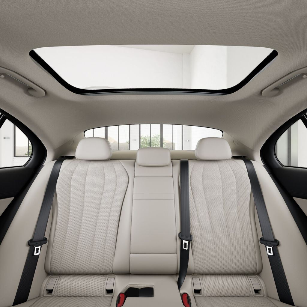 2026 Mercedes-Benz E-Class E350 - Photo 44