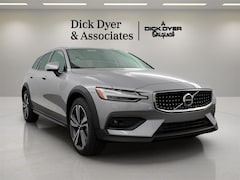 2026 Volvo V60 Cross Country B5 Plus AWD Wagon 2026 Volvo V60 Cross Country B5 Plus AWD Wagon