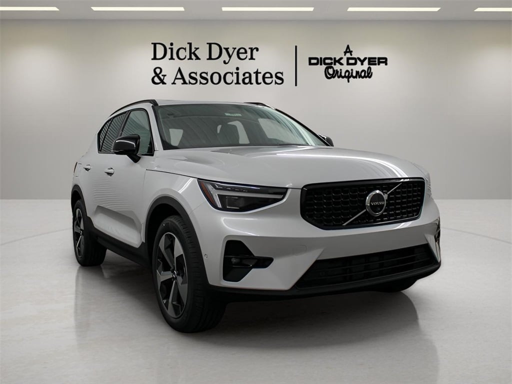 2026 Volvo XC40 Plus