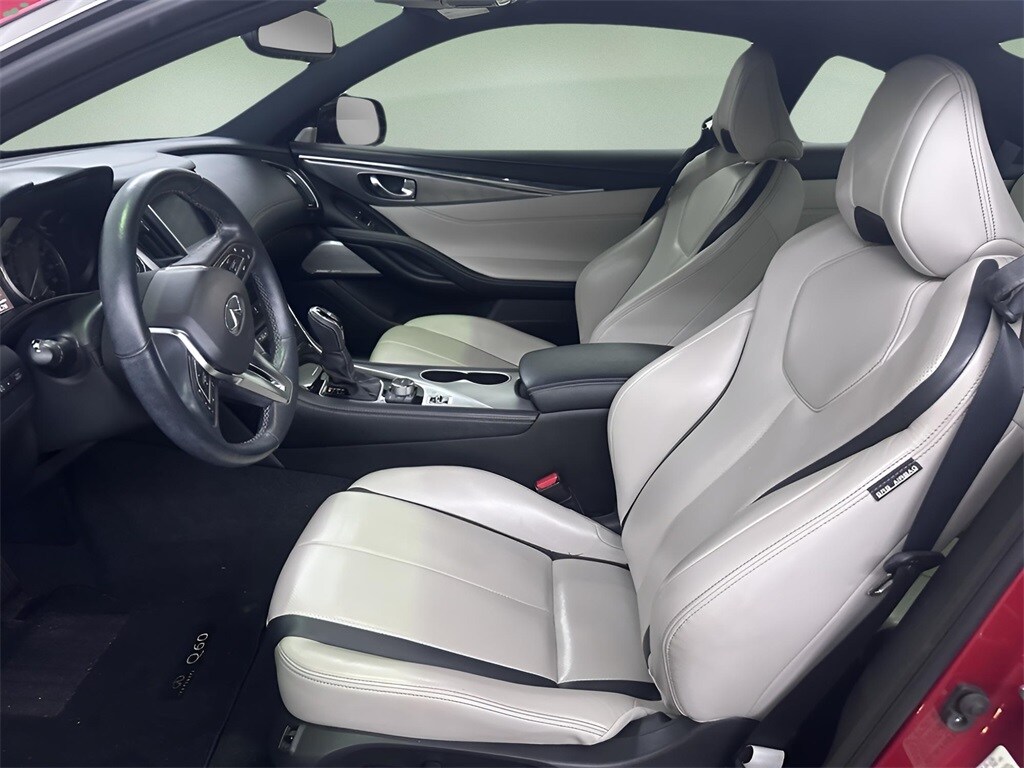 2022 Infiniti Q60 Luxe photo 4