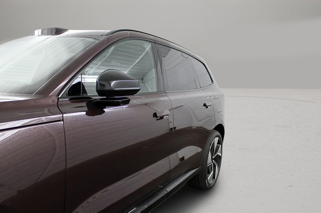 2025 Volvo EX90 Ultra - Photo 11