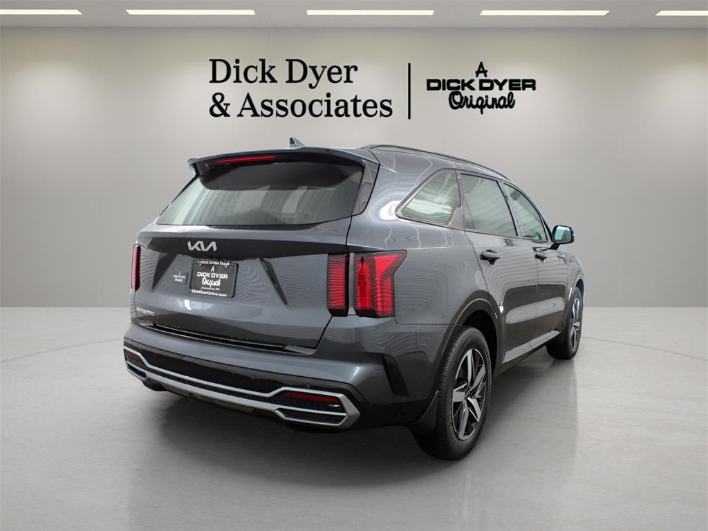 Used 2023 Kia Sorento EX SUV