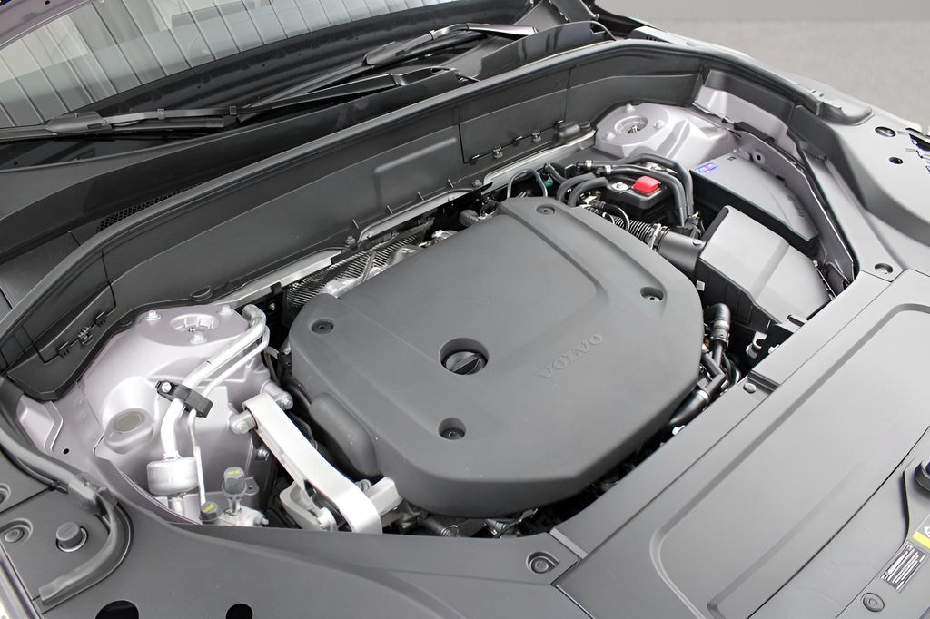 2026 Volvo XC90 Plus - Photo 25