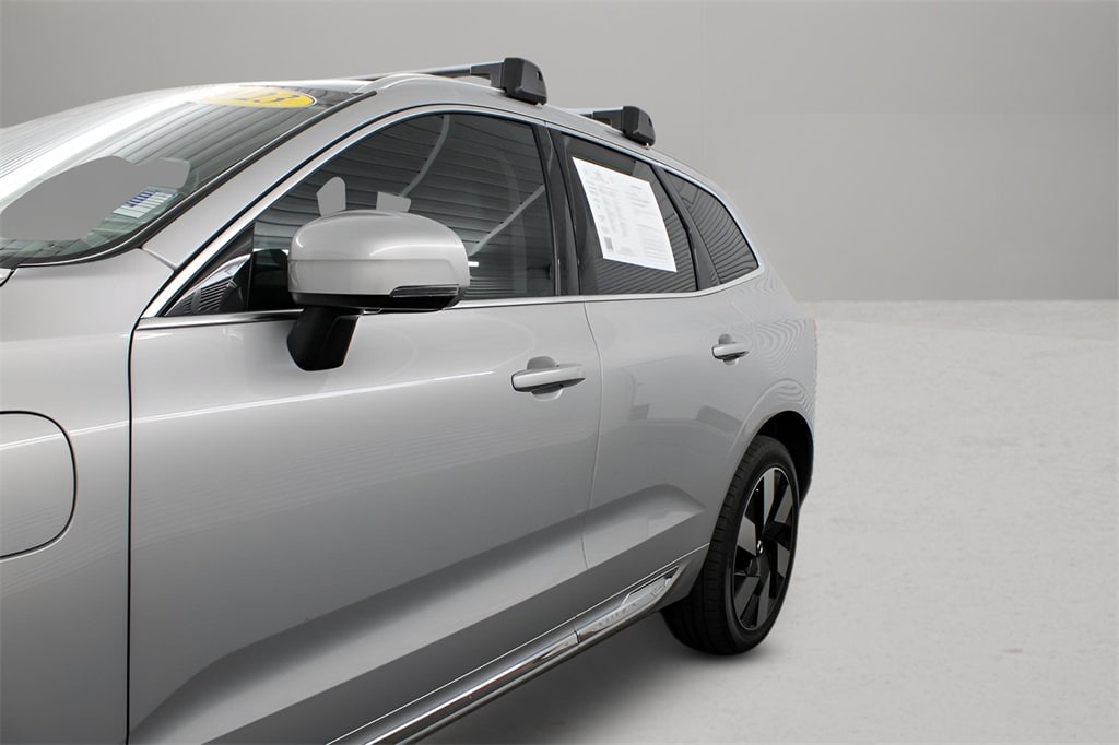 Certified 2023 Volvo XC60 Recharge Plug-In Hybrid Ultimate Bright SUV