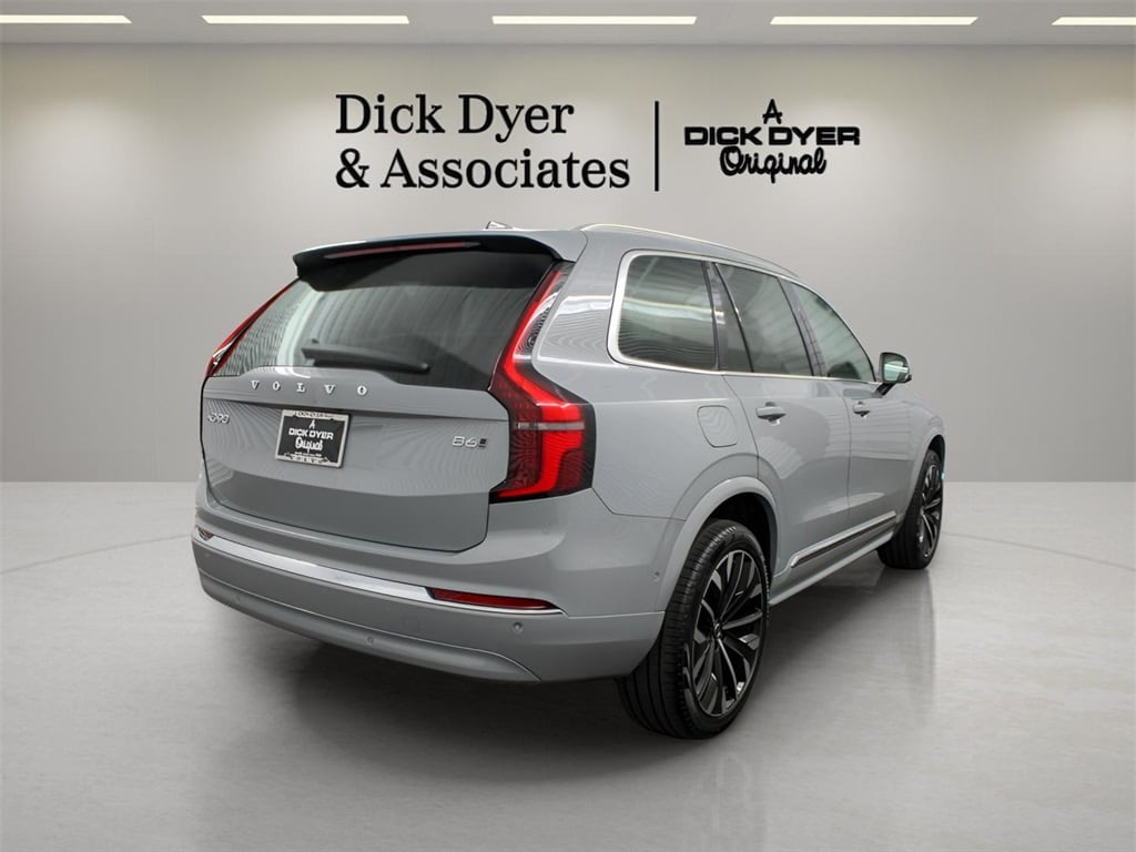 New 2026 Volvo XC90 B6 Ultra 7-Seater SUV
