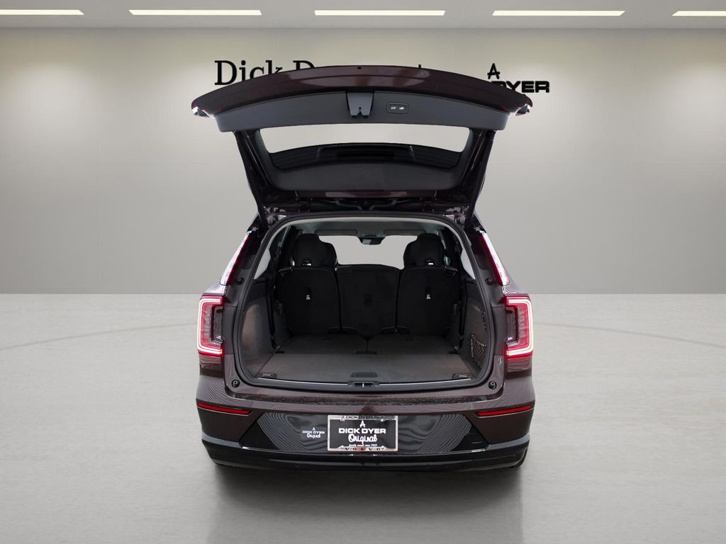 2025 Volvo EX90 Ultra - Photo 15