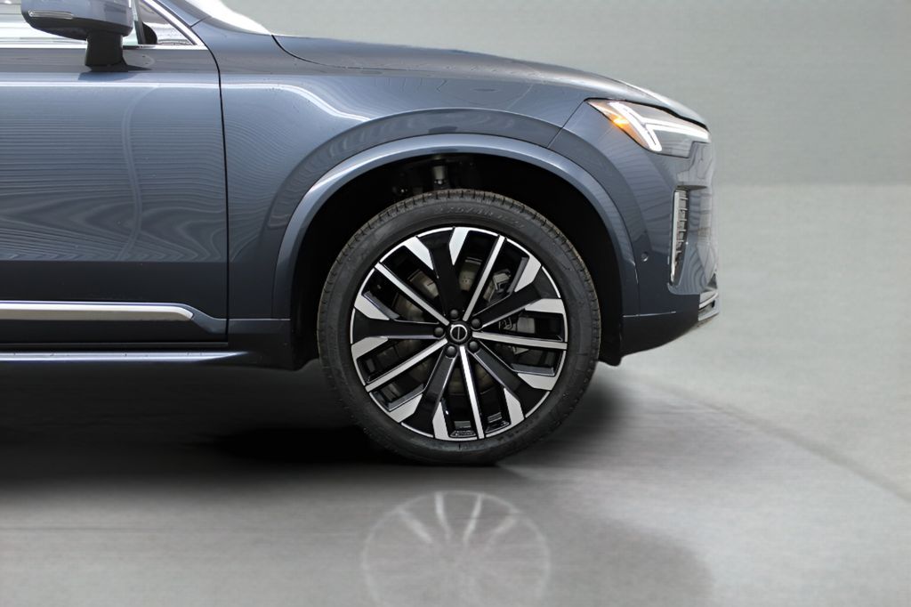 2026 Volvo XC90 Ultra - Photo 13