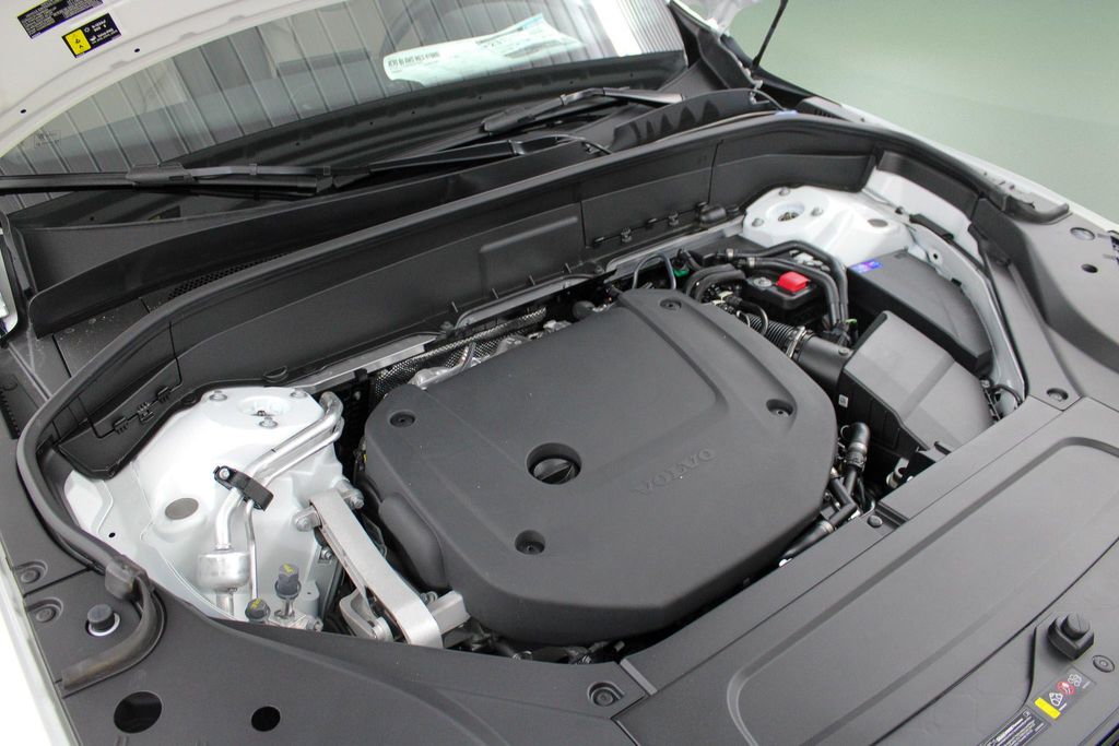 2026 Volvo XC90 Plus - Photo 15