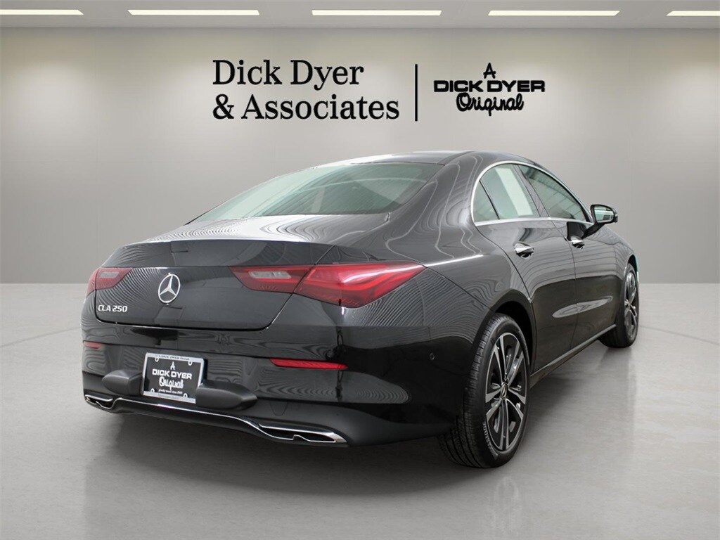 2025 Mercedes Benz CLA 250 photo 2