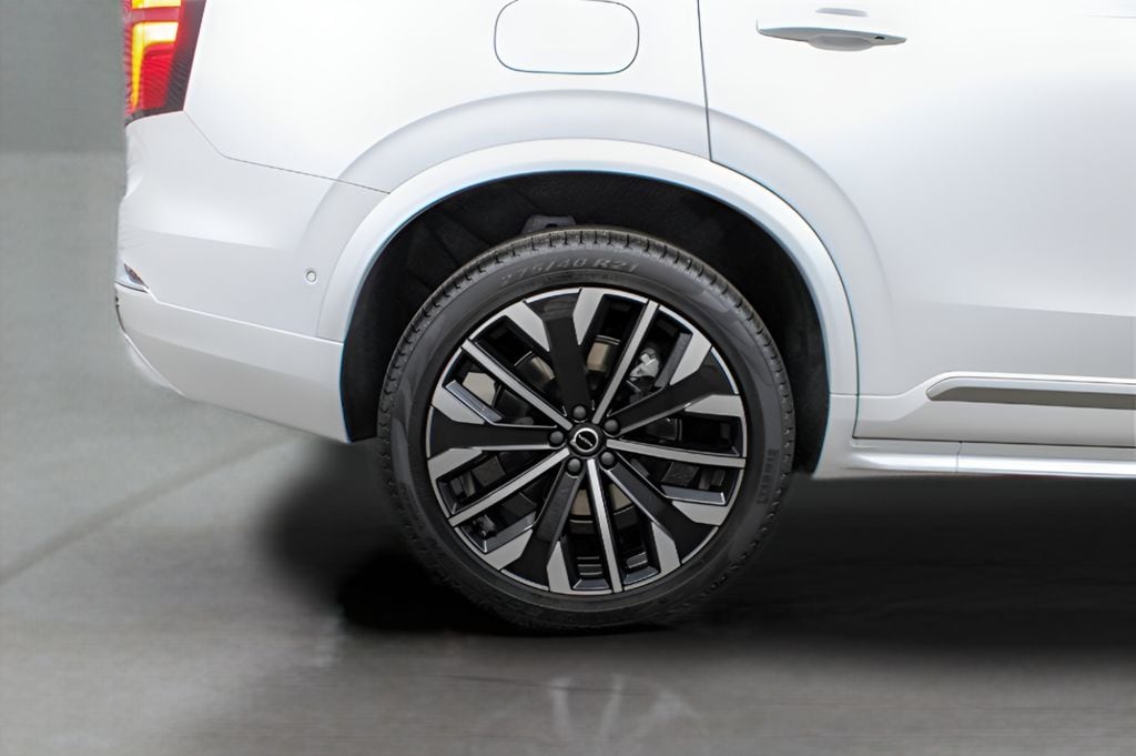 2026 Volvo XC90 Ultra - Photo 16