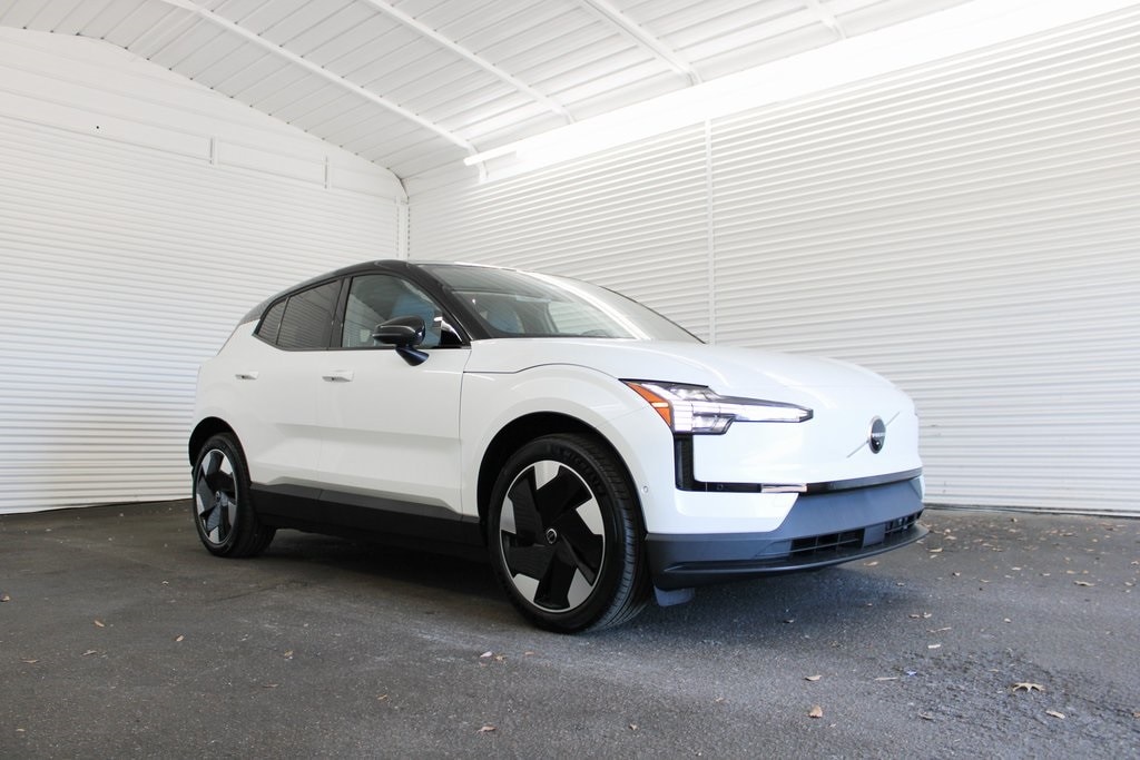 2026 Volvo EX30 Ultra's photo