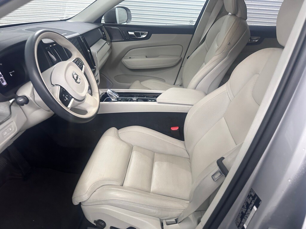 Certified 2023 Volvo XC60 Recharge Plug-In Hybrid Ultimate Bright SUV