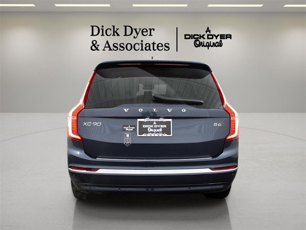 2025 Volvo XC90 Plus photo 3