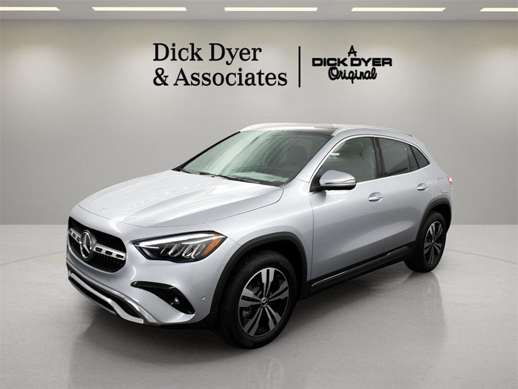 2025 Mercedes Benz GLA 250 photo 3