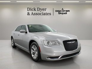 2020 Chrysler 300 Touring Sedan