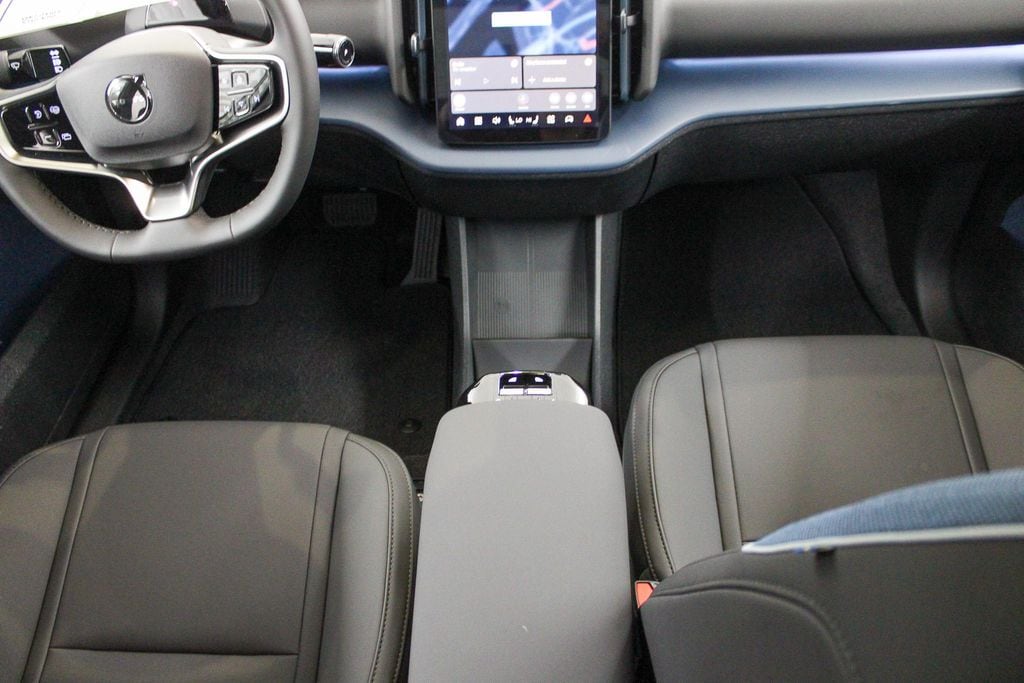 2026 Volvo EX30 Ultra - Photo 21
