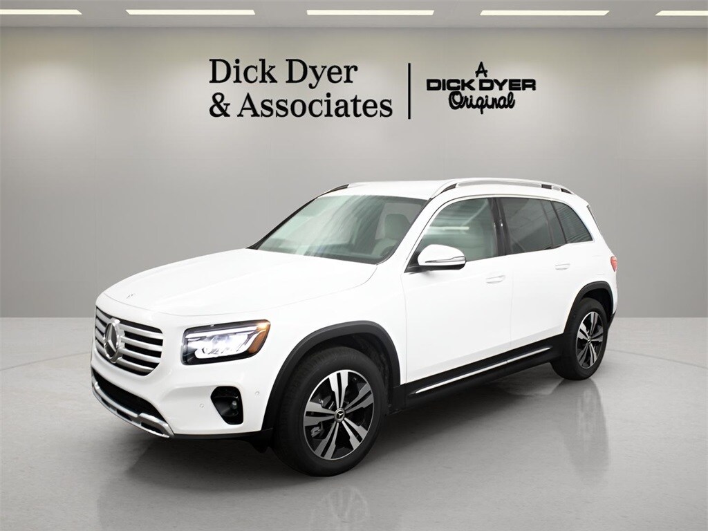2025 Mercedes Benz GLB 250 photo 3