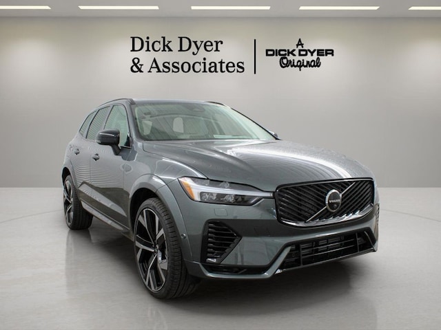 2026 Volvo XC60 plug-in hybrid T8 Ultra All-Wheel Drive SUV
