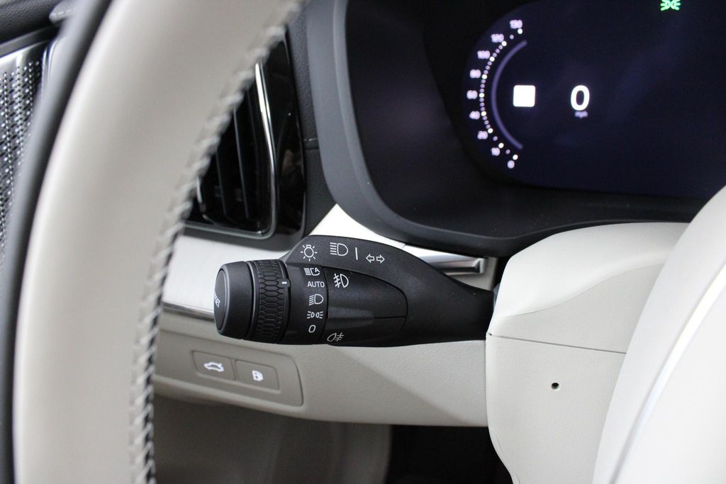 2026 Volvo XC60 Ultra - Photo 10