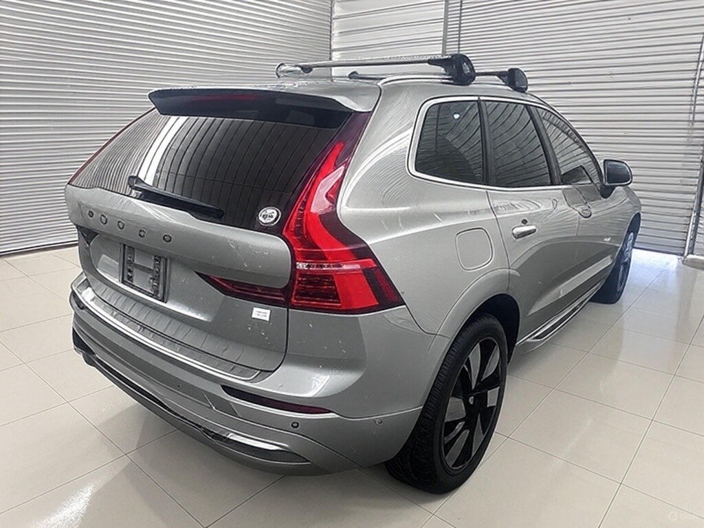 Certified 2023 Volvo XC60 Recharge Plug-In Hybrid Ultimate Bright SUV